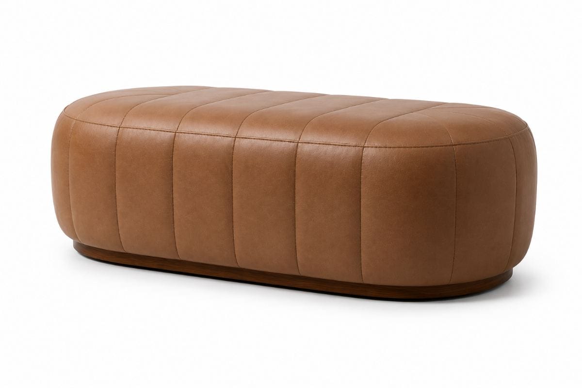 Otomana Verona tapizada en cuero 100% natural color Cognac con base de madera natural de NOVA LIVING.
