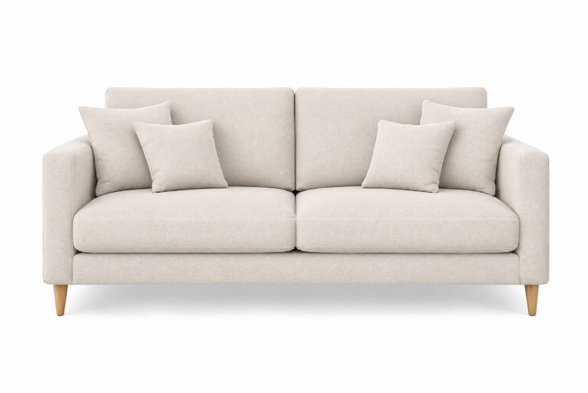 Sofá Nova Oslo de 3 cuerpos tapizado en tela color marfil sobre fondo blanco, diseño contemporáneo de Nova Living.
